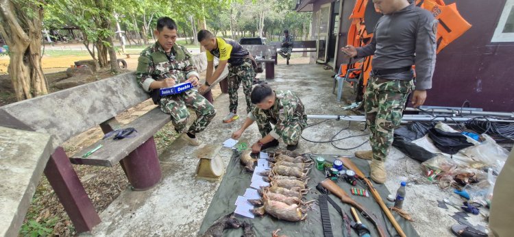 รวบ 2 พรานพ่อลูก! ลอบยิงกระจง-อีเห็น 16 ซาก คามรดกโลกเขาใหญ่  ผู้ต้องหาอ้างจน-หาเงินประทังชีวิต