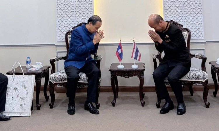รองผู้ว่าฯศรีสะเกษ ให้การต้อนรับกงสุลใหญ่ สปป.ลาว เข้าเยี่ยมอำลาในโอกาสครบวาระหน้าที่