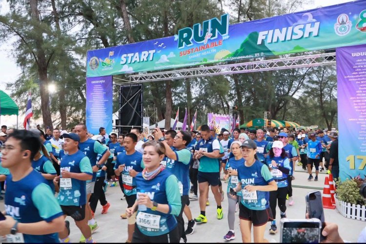 ผู้ว่าฯนราธิวาส เปิดกิจกรรมเดิน-วิ่ง “Nara Run for Health” เนื่องในโอกาสครบรอบ 85 ปี รพ.นราธิวาสราชนครินทร์
