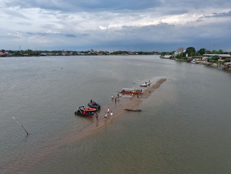 ชวนเที่ยวหาดทรายน้ำจืดกลางแม่น้ำเจ้าพระยาปทุมธานี 1 ปีมีหนเดียว
