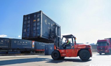 ครบรอบ 20 ปีรถไฟชิงไห่-ทิเบต ลานขนส่งลาซาขนถ่ายสินค้ากว่า 6.59 ล้านตันต่อปี