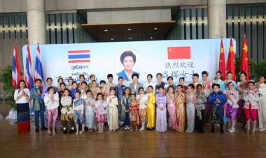 เยาวชนไทยอวดผ้าไทย สะท้อนพลังวัฒนธรรม รับผู้นำจีนกลางรัฐสภา