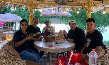 เสน่ห์ปูริมแม่น้ำตรัง ร้านอาหารฮาลาล สร้างจุดขายไม่เหมือนใคร ด้วยป้ายคำคมสะกิดใจ