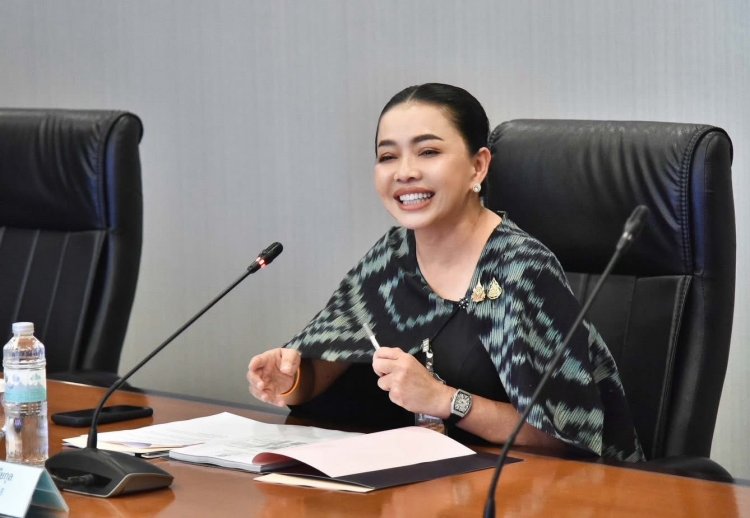 ‘รมต.สุขสมรวย’เปิดโครงการ  "ไทยช่วยไทย เพิ่มทุน ดอกเบี้ยคนละครึ่ง" หั่นดอกเบี้ยเงินกู้ 50%