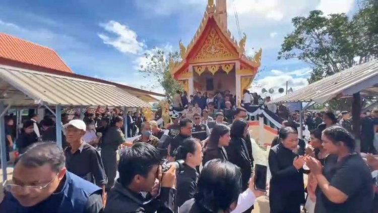 แห่ร่วมอาลัย-ส่งดวงวิญญาณ"น้องน้ำหวาน"ครั้งสุดท้าย เหยื่อฆาตกรรมโหด