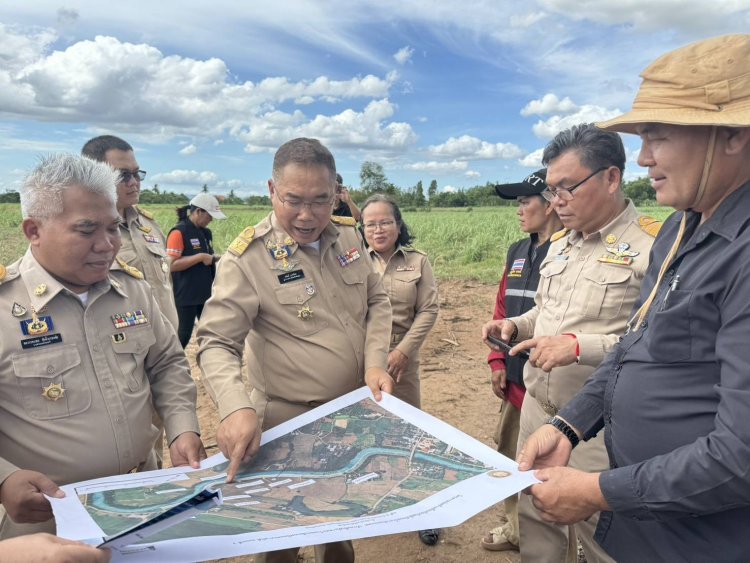 ผู้ว่าฯ ชัยภูมิลงพื้นที่สำรวจ สร้างพนังกั้นแม่น้ำชีเพิ่ม 600 เมตร ป้องกันน้ำท่วมซ้ำซาก 2 อำเภอ