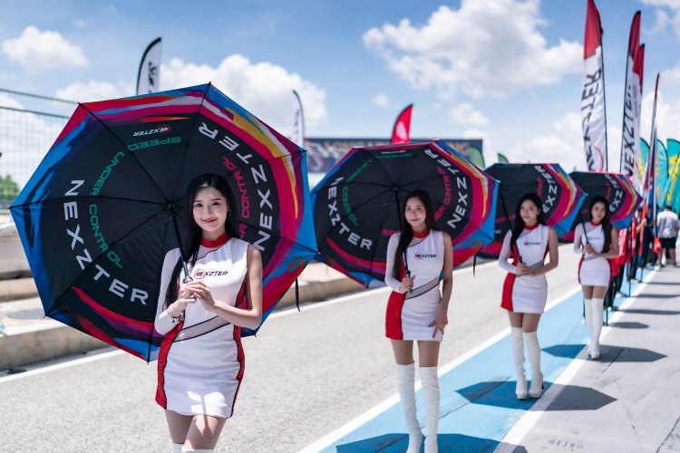 ยลโฉม พริตตี้สาวสวยริมขอบสนาม ศึก NEXZTER BRIC Superbike 2026