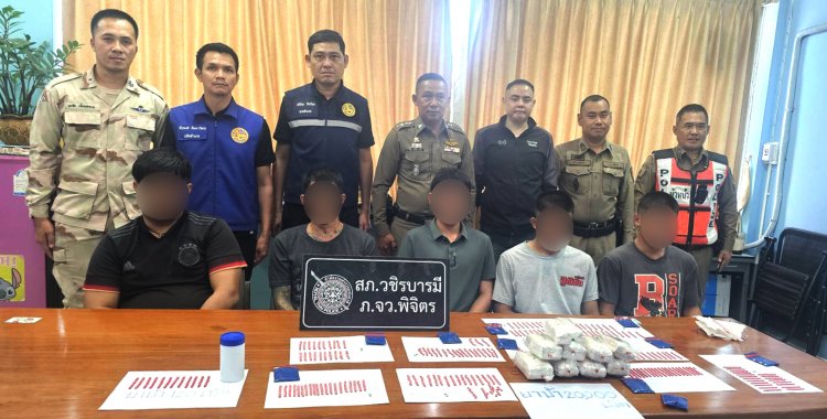 ตำรวจสภ.วชิรบารมีจับคนร้ายขนยาบ้า2หมื่นเม็ด!น่าขำเห็นไฟไซเลนตำรวจตั้งด่านนึกว่าไฟซ่อมถนนขับเข้าช่องให้ตำรวจรวบซะงั้น