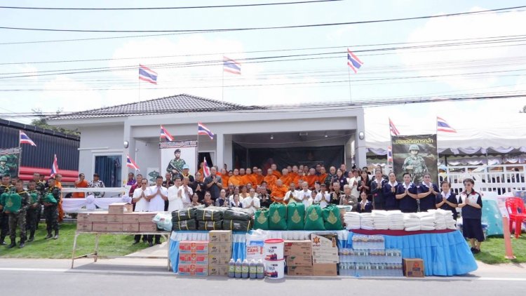 “พลังศรัทธาสร้างบ้านวีรบุรุษ” ศรีสะเกษรวมพลังส่งมอบบ้านกว่า 1.3 ล้านบาท แก่ครอบครัว "ร้อยตรีภานุวัฒน์ เสาร์สา" ผู้พลีชีพเพื่อชาติ