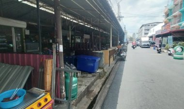 กำลังซื้อรากหญ้า ถดถอย ยอดขายตลาดนัดวูบ! ผู้ค้าเคหะชุมชนบางชัน วอนรัฐลดค่าเช่าพื้นที่